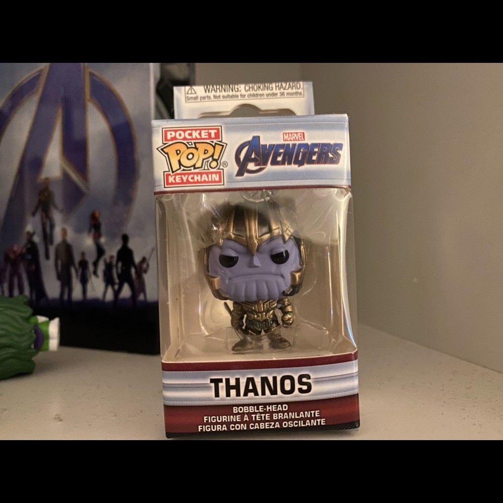FunkPOP keychain Thanos